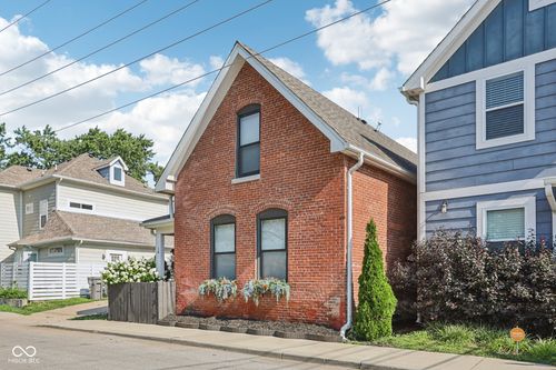 16 Orange St, Indianapolis, IN, 46225-1660 | Card Image