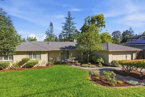 130 Erica Way, Portola Valley, CA, 94028-7440 | Card Image