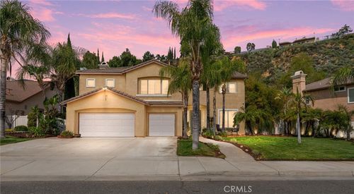 28300 Summertrail Pl, Highland, CA, 92346 | Card Image