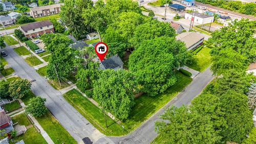 2188 Stone St, Cuyahoga Falls, OH, 44221-2830 | Card Image