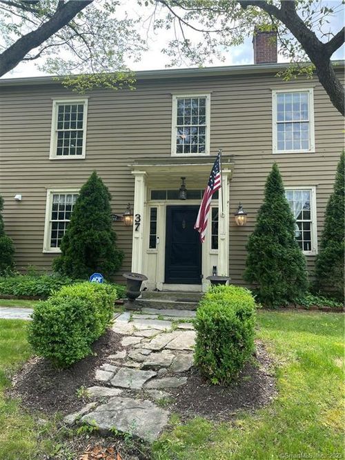 37b-37 Dodgingtown Rd, Newtown, CT, 06470-1836 | Card Image