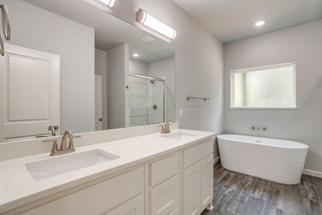 9316 Apache Trl, House other with 3 bedrooms, 2 bathrooms and null parking in Rio Vista TX | Image 30