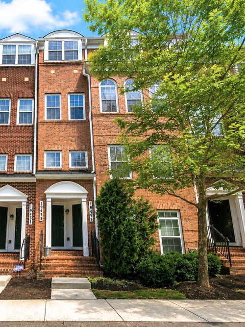 19433-19433 Dover Cliffs Cir, GERMANTOWN, MD, 20874-4661 | Card Image