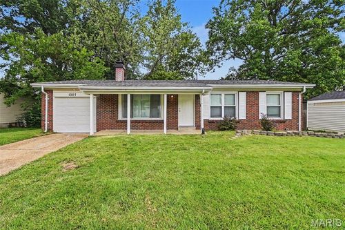 1307 Claudine Drive, St Louis, MO, 63138 | Card Image