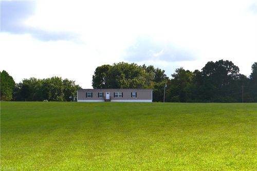 6254 W River St, Graham, NC, 27253 | Card Image