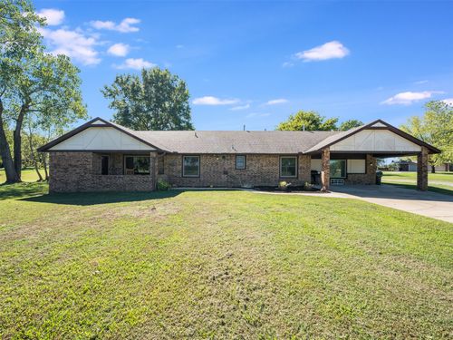 855 E Lowry Rd, Claremore, OK, 74017-1055 | Card Image