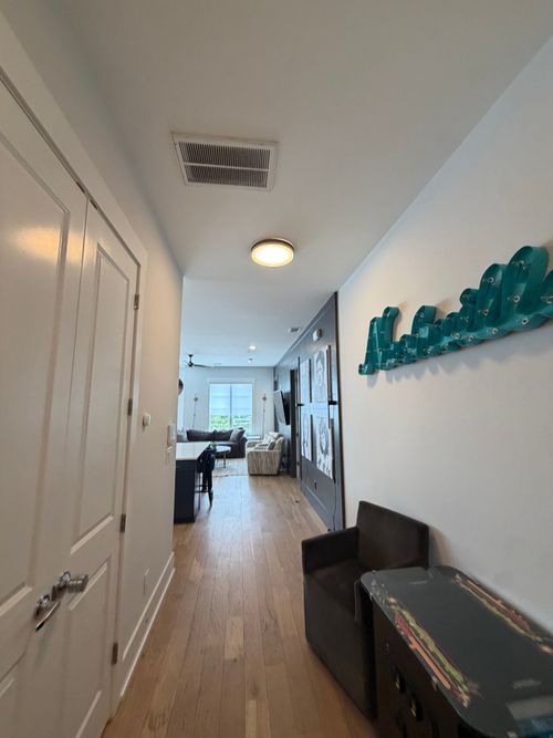 204-119 Acklen Park Dr, Nashville, TN, 37203-2664 | Card Image