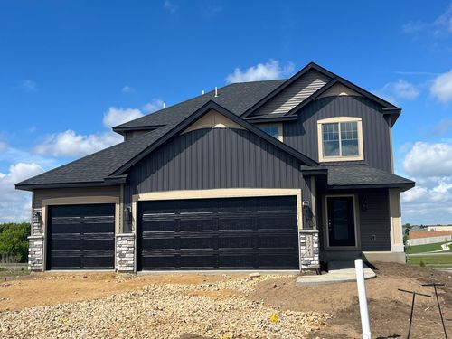 13721 Arrowhead Way, Rosemount, MN, 55068-6801 | Card Image