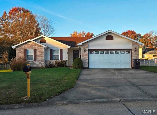 153 Gorget Dr, Troy, MO, 63379-2543 | Card Image