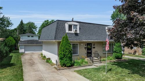 17 W Summerset Ln, Amherst, NY, 14228-1614 | Card Image