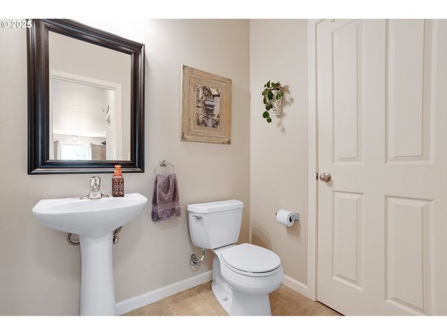 2819 Se Pheasant Way, House other with 4 bedrooms, 3 bathrooms and 3 parking in Gresham OR | Image 17