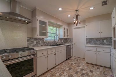 505 Highpoint Dr, House other with 3 bedrooms, 2 bathrooms and null parking in Alexandria LA | Image 3