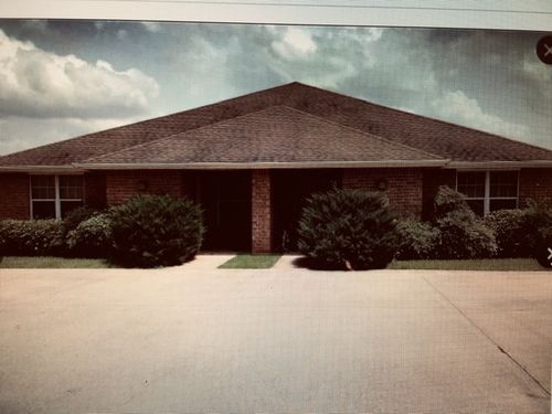 3709 Oldenburg Ln, College Station, TX, 77845-3963 | Card Image