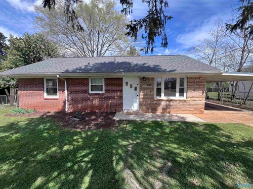 3512 Bluegrass Rd Sw, Huntsville, AL, 35805-4502 | Card Image