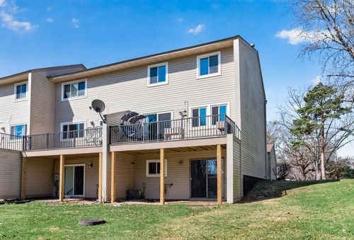 12293 Drake St Nw, Coon Rapids, MN, 55448-2081 | Card Image