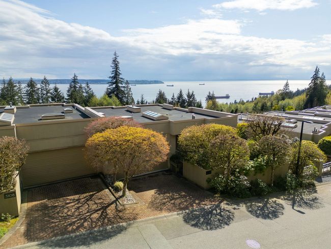 3112 Deer Ridge Dr, Townhouse with 4 bedrooms, 4 bathrooms and 2 parking in West Vancouver BC | Image 6