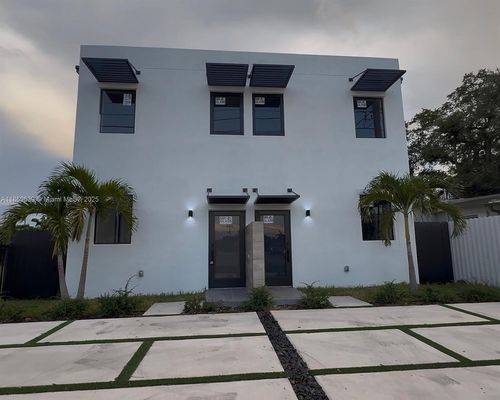4311 Nw 32nd Ave, Miami, FL, 33142-4438 | Card Image
