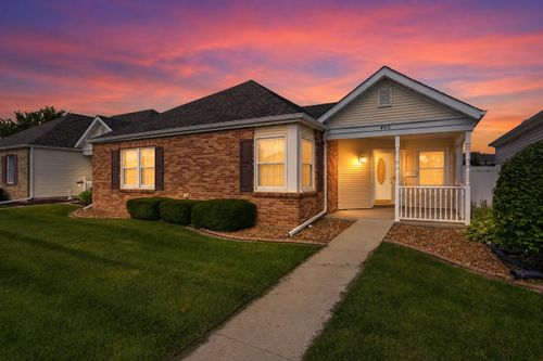405 Dogwood Ln, Lowell, IN, 46356-1789 | Card Image