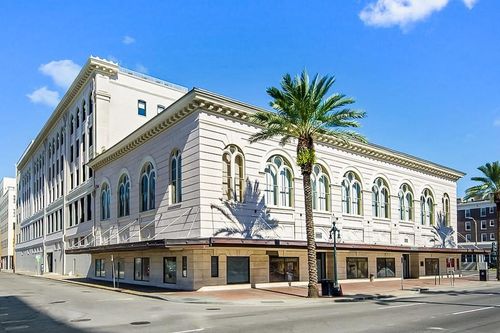 apt-327-1201 Canal St, New Orleans, LA, 70112-2660 | Card Image