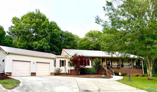 158 Dry Creek Cove Cir, Laceys Spring, AL, 35754-3535 | Card Image