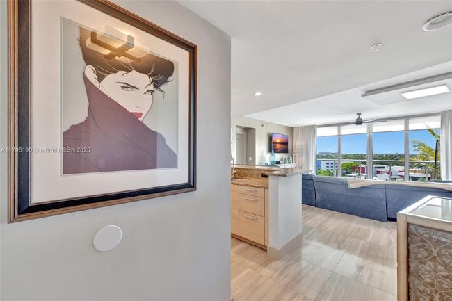 APT-514 - 1 N Ocean Blvd, Condo with 2 bedrooms, 2 bathrooms and null parking in Pompano Beach FL | Image 4