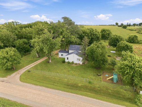 1892 Ivanhoe Ave, New Hampton, IA, 50659-9118 | Card Image