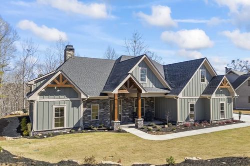 410 N Edgewater Trl, Toccoa, GA, 30577-2593 | Card Image