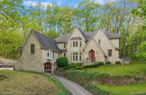 6705 College Park Drive, Springfield Charter Township, MI, 48346 | Card Image