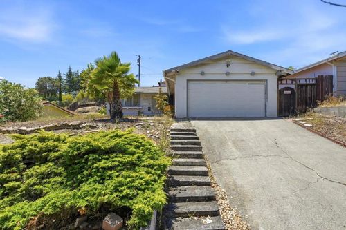4839 Snow Dr, San Jose, CA, 95111-2681 | Card Image