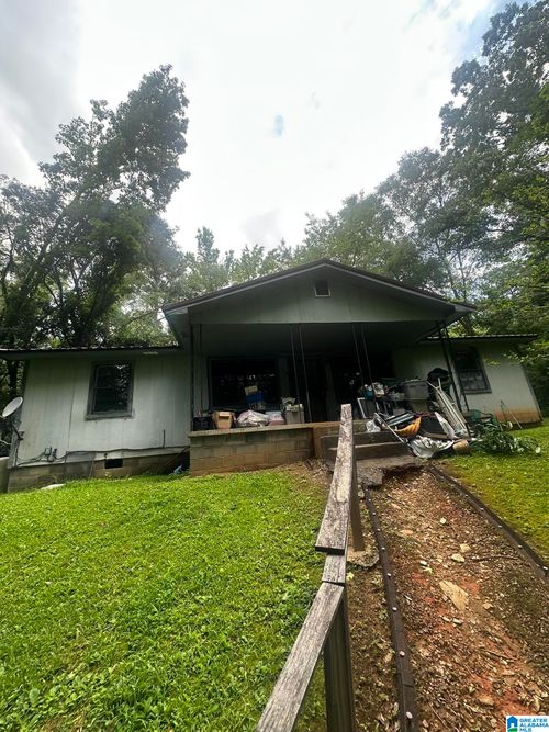 136 Peavey Hill St, Sylacauga, AL, 35150-3620 | Card Image