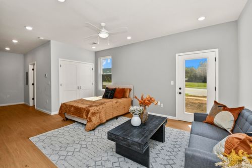 109-505 W Grand St, Springfield, MO, 65807-1407 | Card Image