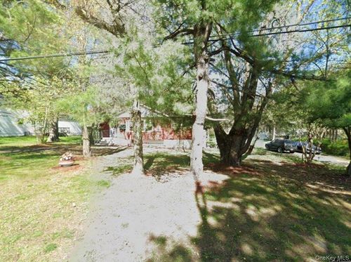 18 Bull Rd, Washingtonville, NY, 10992-1128 | Card Image