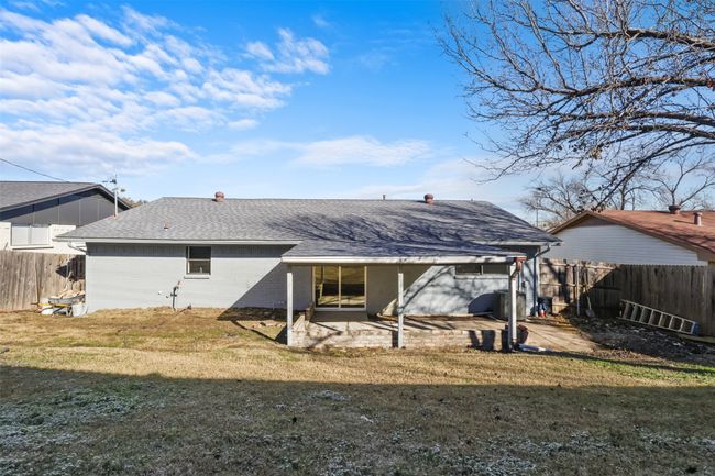 Back of property featuring a lawn and a patio | Image 24