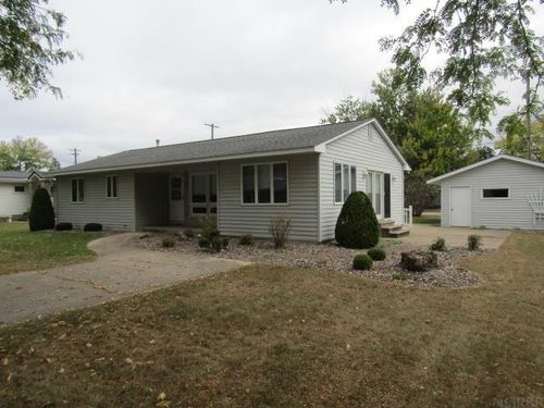 719 N 3rd St, Guttenberg, IA, 52052-9267 | Card Image