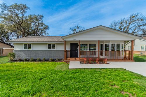 7937 Ella Young Dr, Fort Worth, TX, 76135-4213 | Card Image