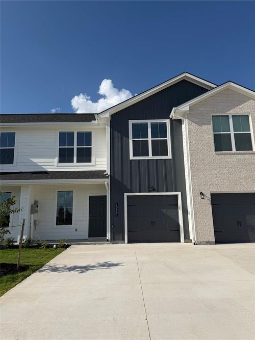 10661 Berry Branch, College Station, TX, 77845 | Card Image