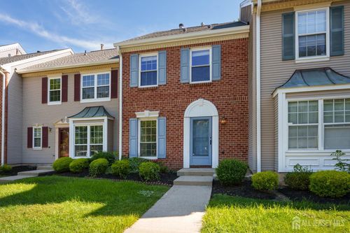 357 Hadleigh Ln, North Brunswick, NJ, 08902-4231 | Card Image