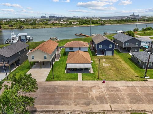 614 W 1st St, Freeport, TX, 77541-5710 | Card Image