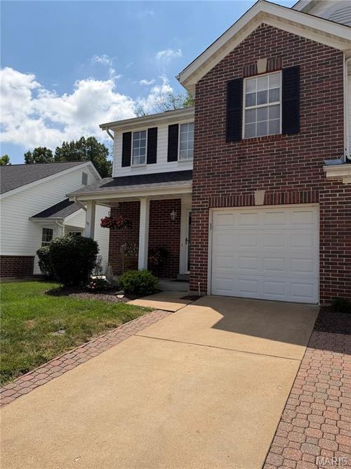 1227 Big Bend Crossing Drive, Manchester, MO, 63088 | Card Image