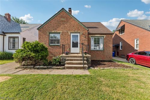 14519 Orchard Park Ave, Cleveland, OH, 44111-2116 | Card Image