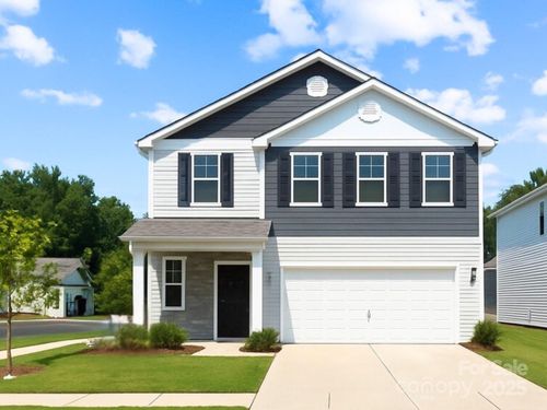 4040 Stoneygreen Ln, Charlotte, NC, 28215-7083 | Card Image