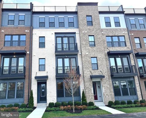 43396 Farringdon Sq, BROADLANDS, VA, 20148-5554 | Card Image