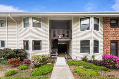 f-23 Dorset Ct, Yorktown Heights, NY, 10598-1425 | Card Image