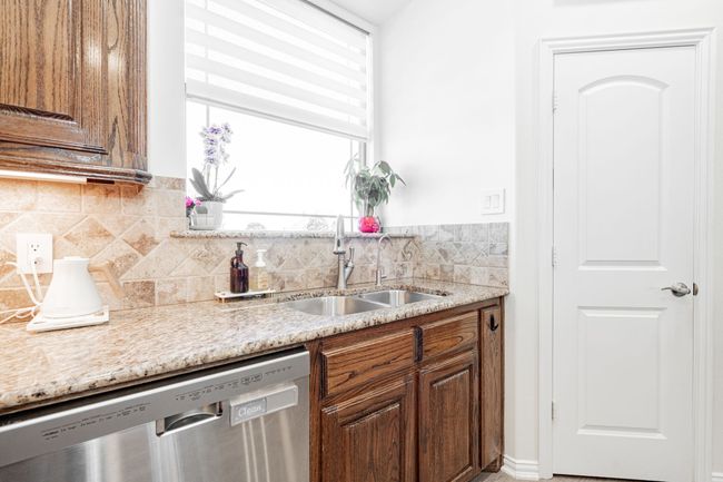 12176 Livingston Way, House other with 4 bedrooms, 4 bathrooms and null parking in Forney TX | Image 14