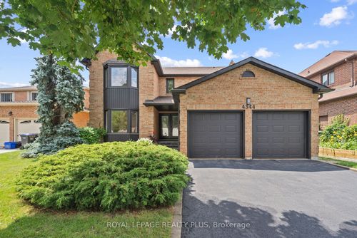 4344 Dallas Crt, Mississauga, ON, L4W4G7 | Card Image