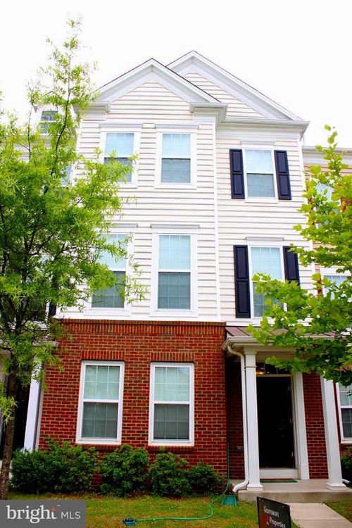 43579 Wheat Berry Ter, CHANTILLY, VA, 20152-5811 | Card Image