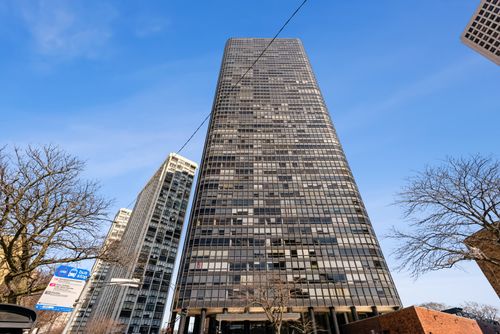 2905-5415 N Sheridan Rd, Chicago, IL, 60640-1981 | Card Image