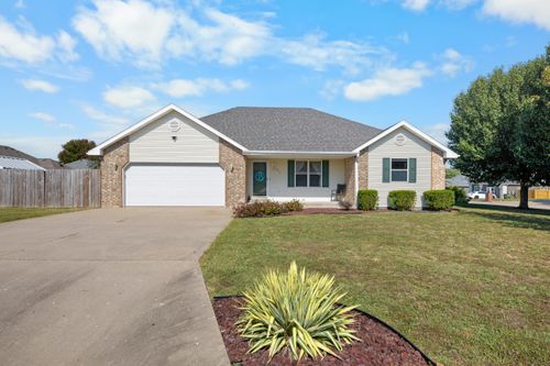 1431 Isdell St, Bolivar, MO, 65613-2576 | Card Image