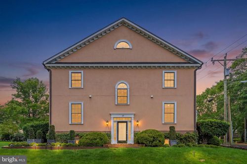 12 Orange Dr, Middleburg, VA, 20117-2693 | Card Image