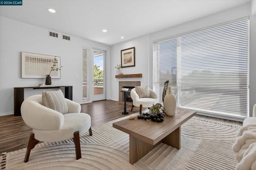 312-1655 N California Blvd, Walnut Creek, CA, 94596-4467 | Card Image